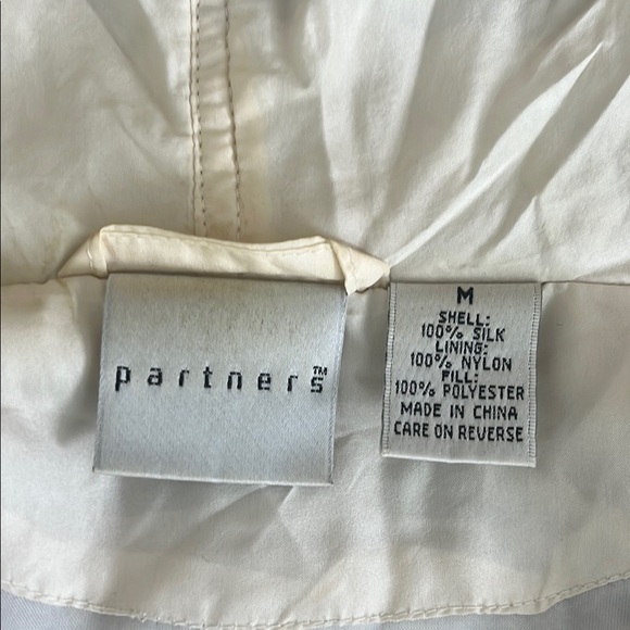 Partners Silk Hooded Jacket - Picture 10 of 12